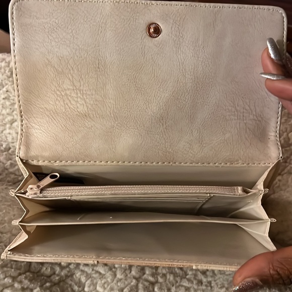 Wallet - Picture 2 of 3